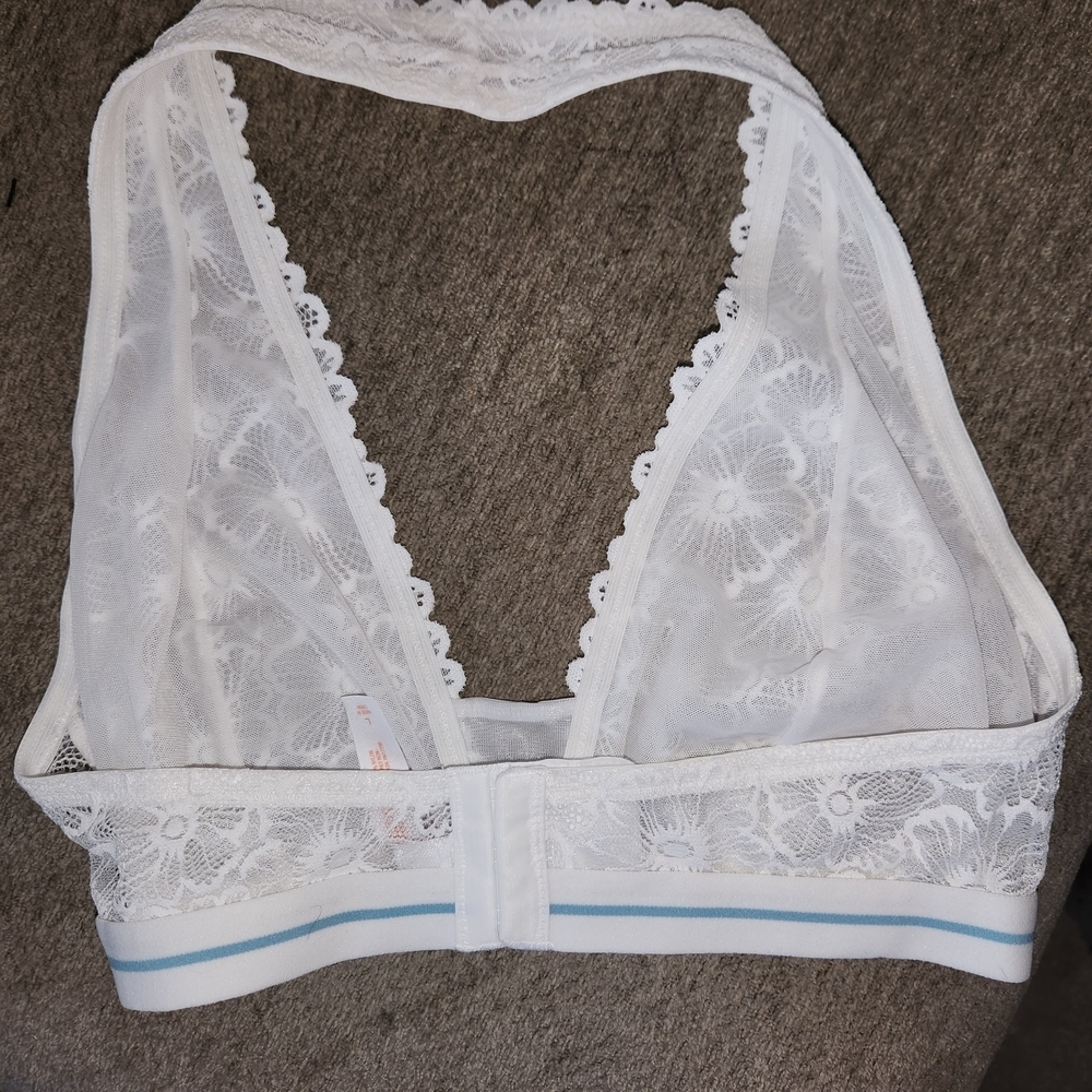 Colsie White Lace Halter Bralette - Picture 2 of 3